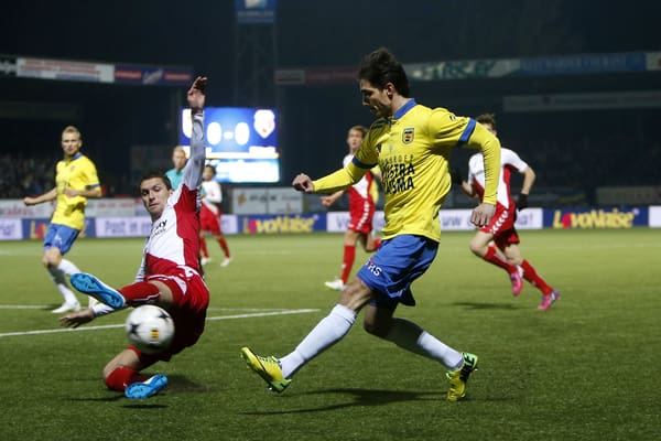 Daniël de Ridder met FC Utrechtspeler Christian Kum