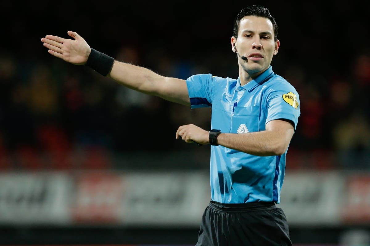 Cantineau scheidsrechter van dienst bij SC Cambuur - Jong ...
