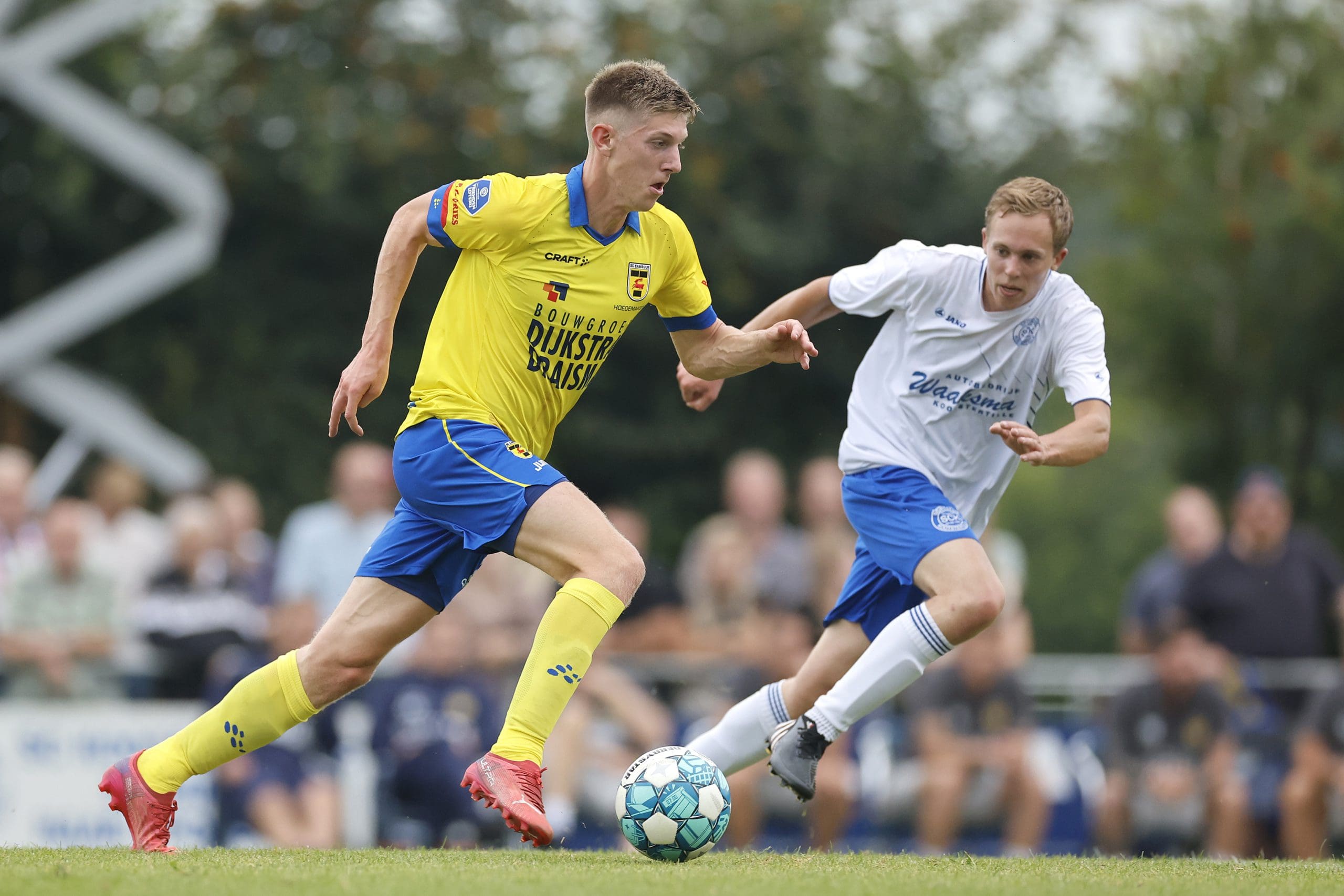Ruime overwinning voor SC Cambuur op emotionele avond in Kootstertille