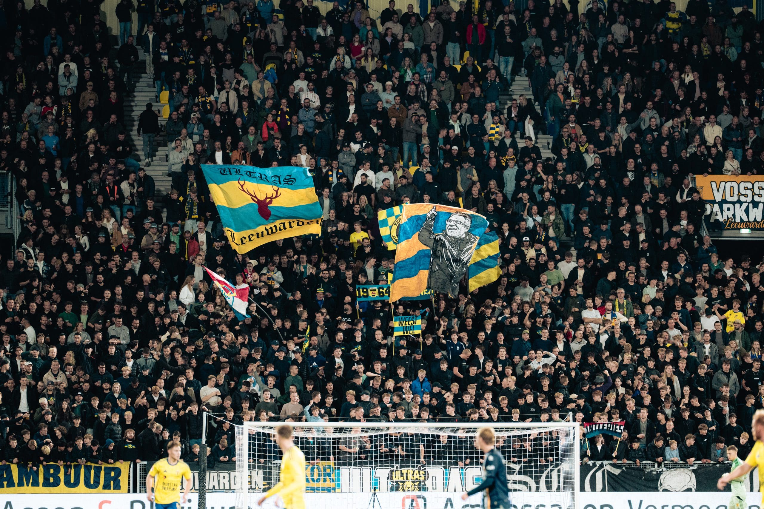 Noord-tribune voor duel met Jong Ajax uitverkocht