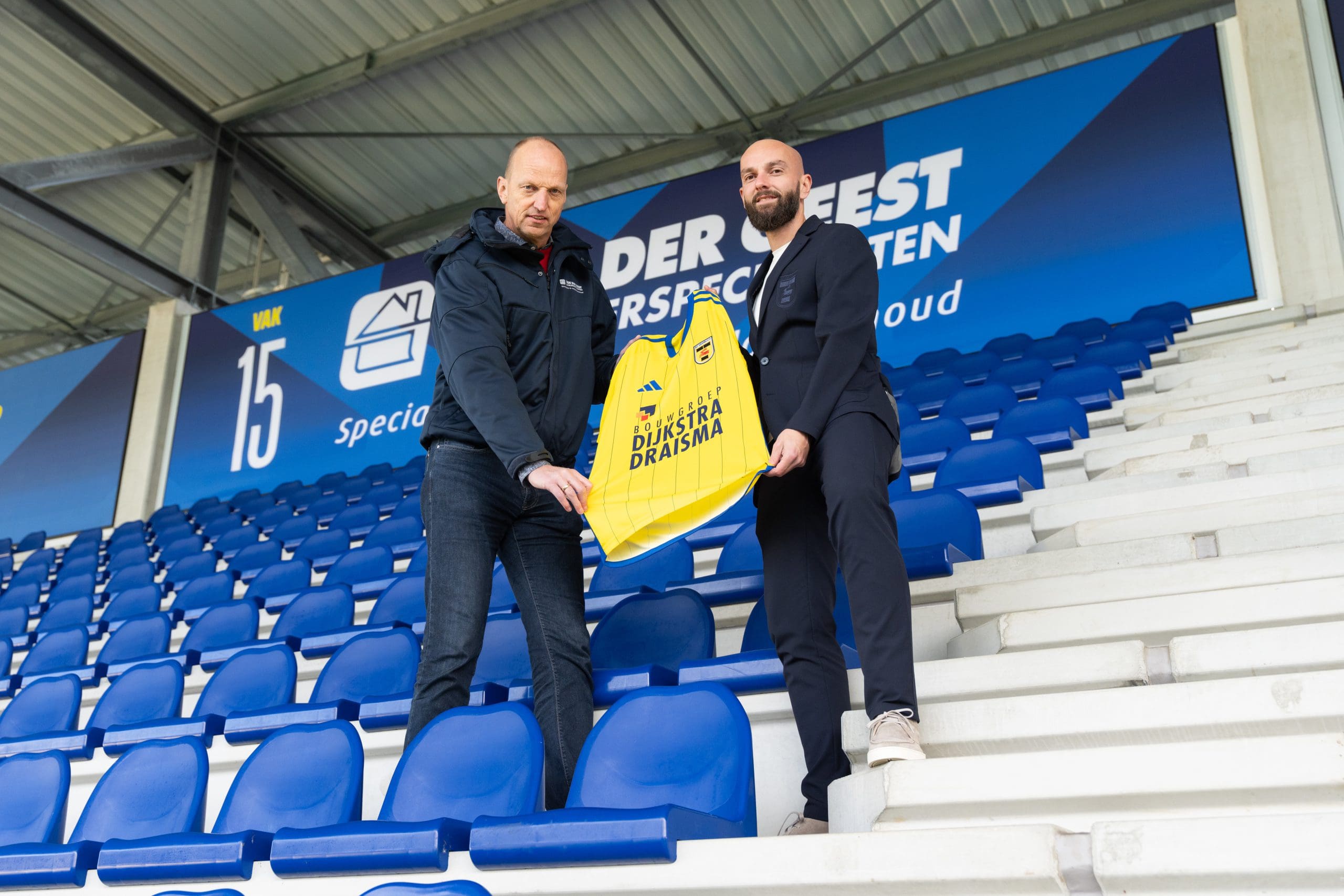 Van der Geest Schilderspecialisten nu nog zichtbaarder in het Kooi Stadion
