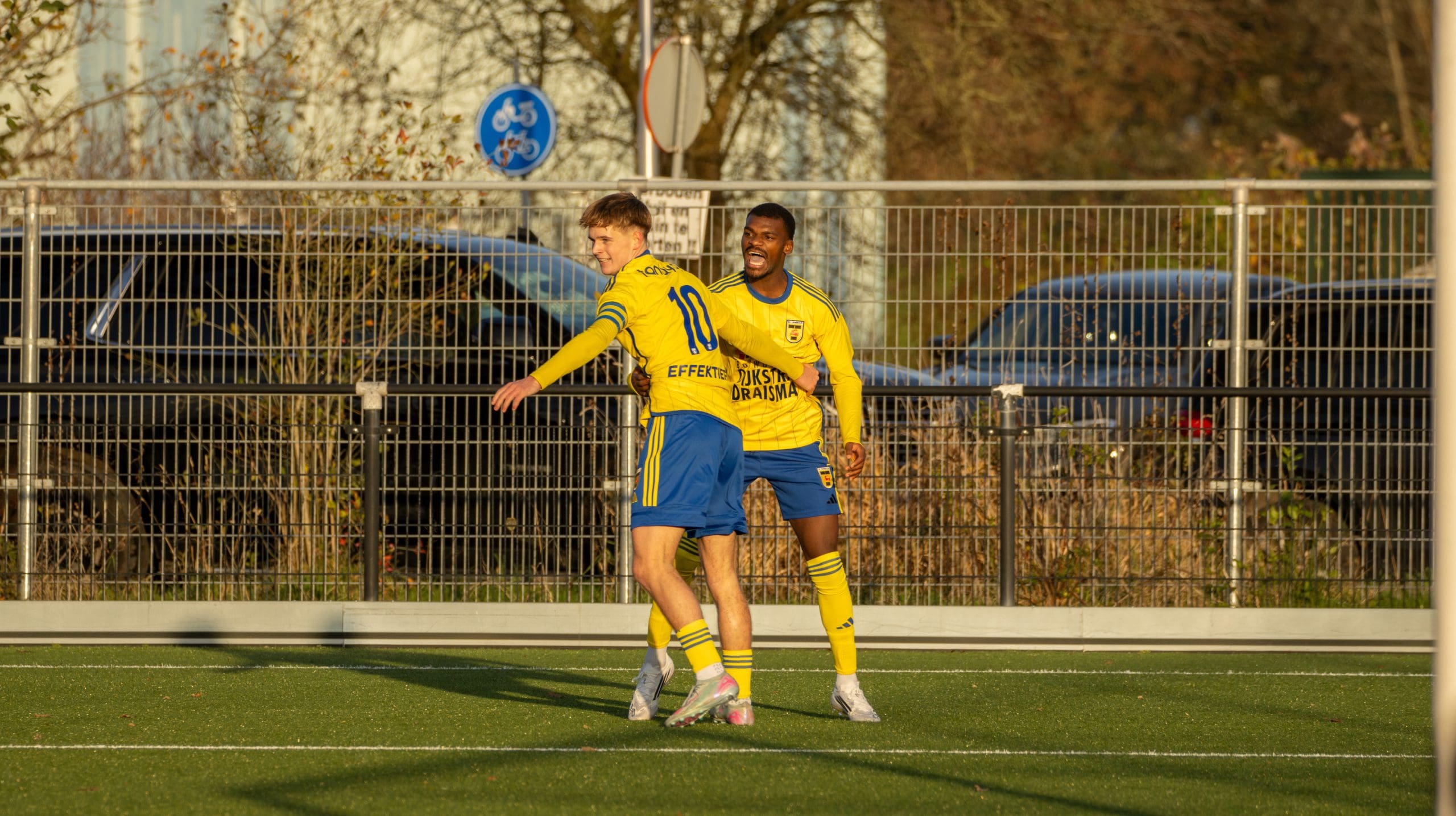 Overzicht jeugdopleiding: O19 wint derby en stelt promotie veilig
